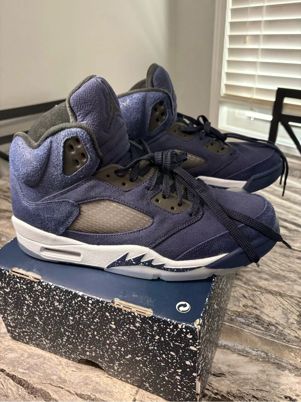 AIR JORDAN RETRO 5 NAVY BLUE SUEDE MENS SIZE 10